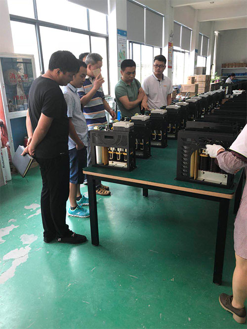 浙江容大電力陳識微總工、黃亞冬副總一行蒞臨指導(dǎo)